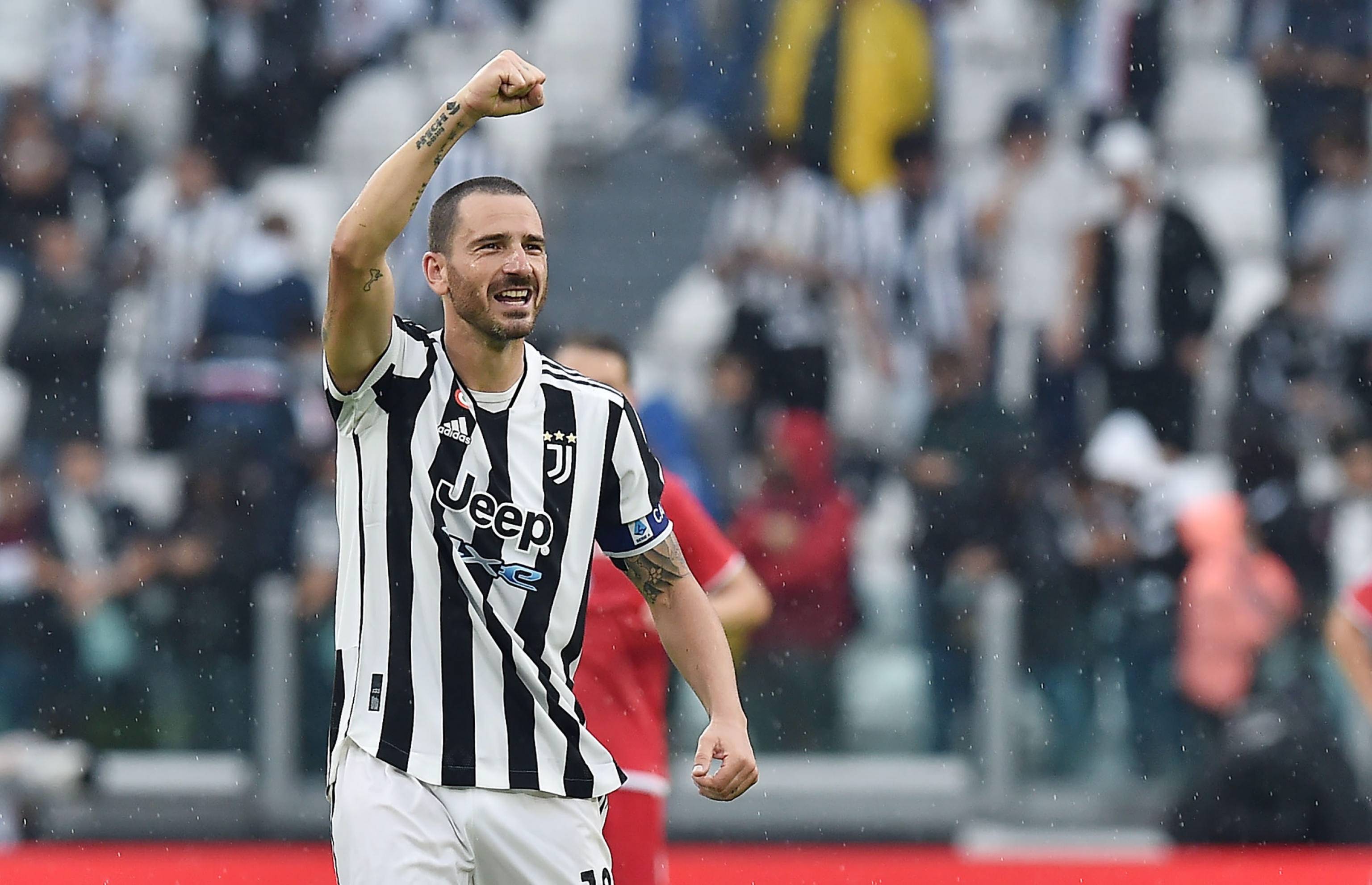 记者：罗马评估迪巴拉续约，任何报价都会远低于现有800万年薪（记者称罗马正评估与迪巴拉续约，预计报价将远低于其现有800万年薪）