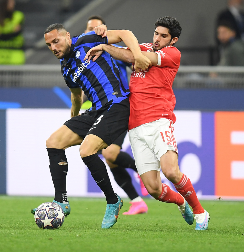 Here we go！罗马诺：米兰将签下20岁哥伦比亚后卫阿里萨拉（罗马诺：Here we go，AC米兰即将敲定20岁哥伦比亚后卫阿里萨拉）