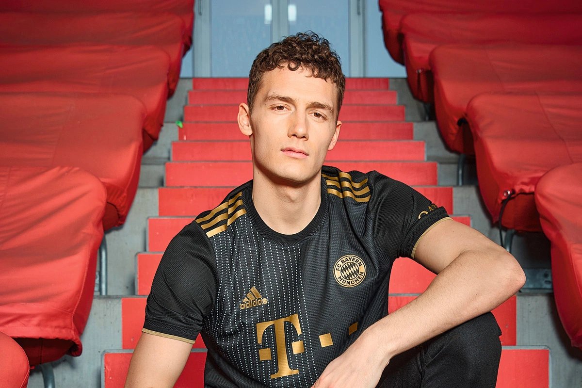 凯尔：比赛中阿德耶米被挑衅但保持了冷静，这说明他又成长了（凯尔：阿德耶米赛场遭挑衅仍冷静应对，成熟度再提升）