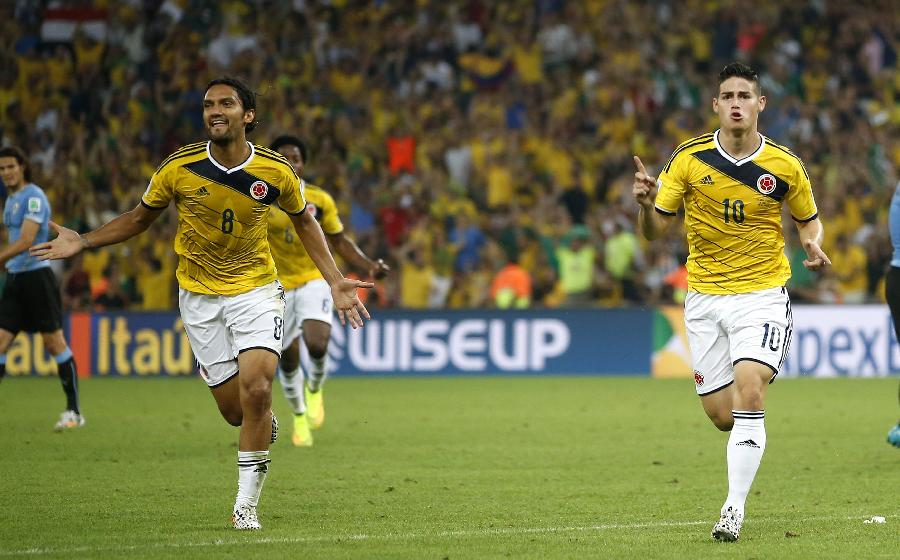 与4结缘，多特5轮欧冠联赛有4轮打入4球，剩下1轮被曼城进4球（多特与数字4有缘：5轮欧冠4场各入4球，另1场被曼城打进4球）