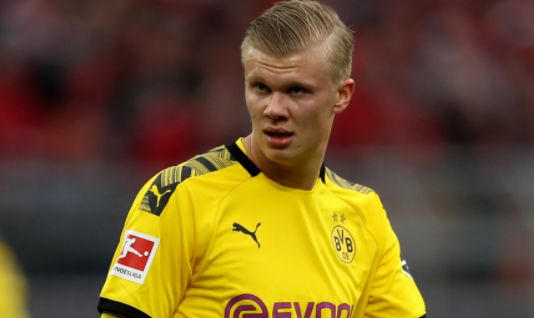 外媒：马拉多纳的宝马i8进行拍卖，起拍价1万欧元（外媒：马拉多纳名下宝马i8将拍卖，起价1万欧元）