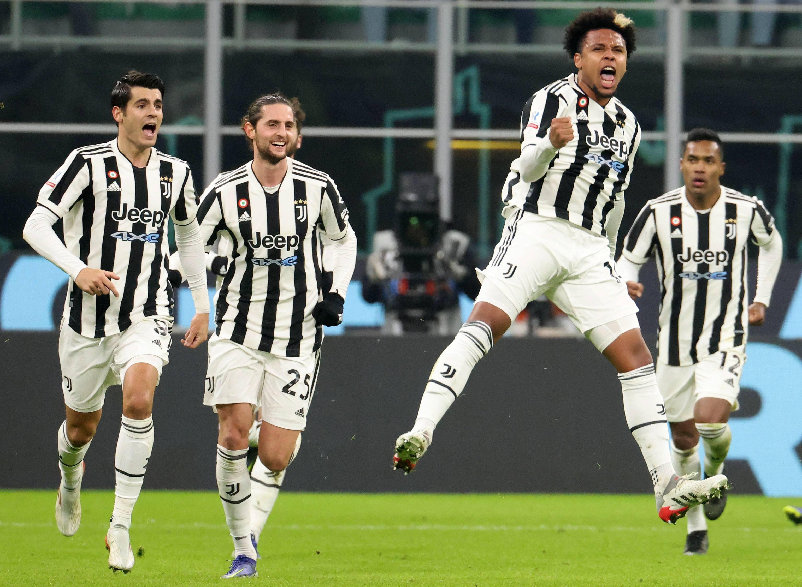 河南村小女孩获旱地冰球全国冠军（河南乡村女孩夺得旱地冰球全国冠军）