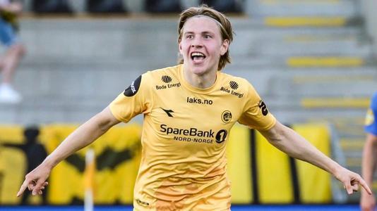 不该拿顶薪？富保罗：里夫斯可以留湖人 只要合同不是太离谱就行（富保罗：里夫斯可续留湖人，但无需离谱顶薪）