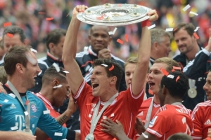 杜普兰蒂斯、特博戈两名巴黎奥运会金牌得主为摩纳哥vs巴黎开球