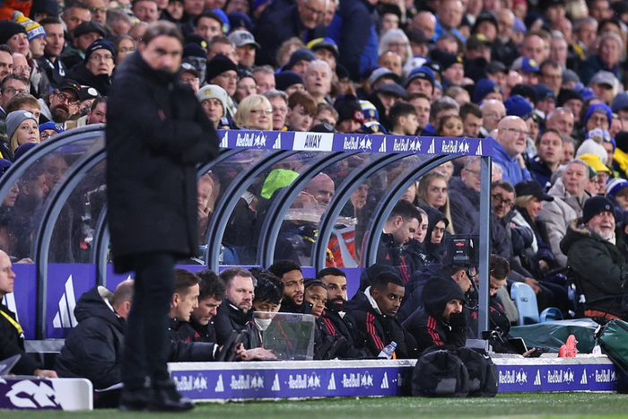 魏翊东：我和谢晖合影是在J联赛现场，被捏造成他要执教国安（魏翊东回应：与谢晖在J联赛的合影被曲解成将执教国安）