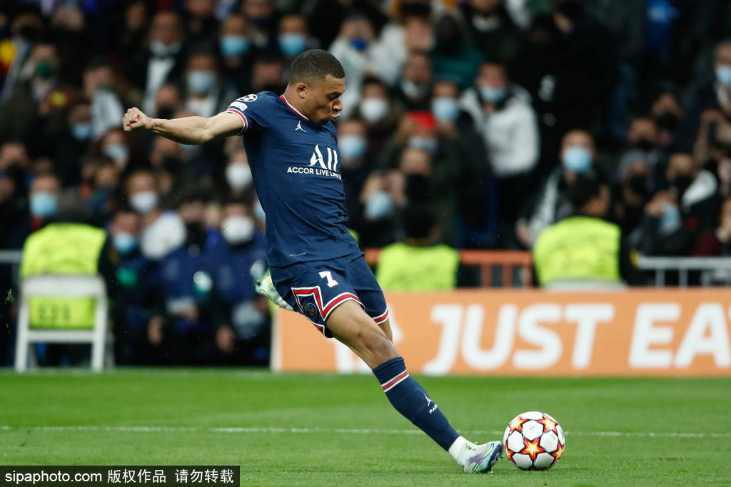 赖特：贝林厄姆让某些人害怕，外界没准备好迎接这种黑人巨星（赖特：贝林厄姆令部分人不安，外界尚未准备好迎接这样的黑人巨星）