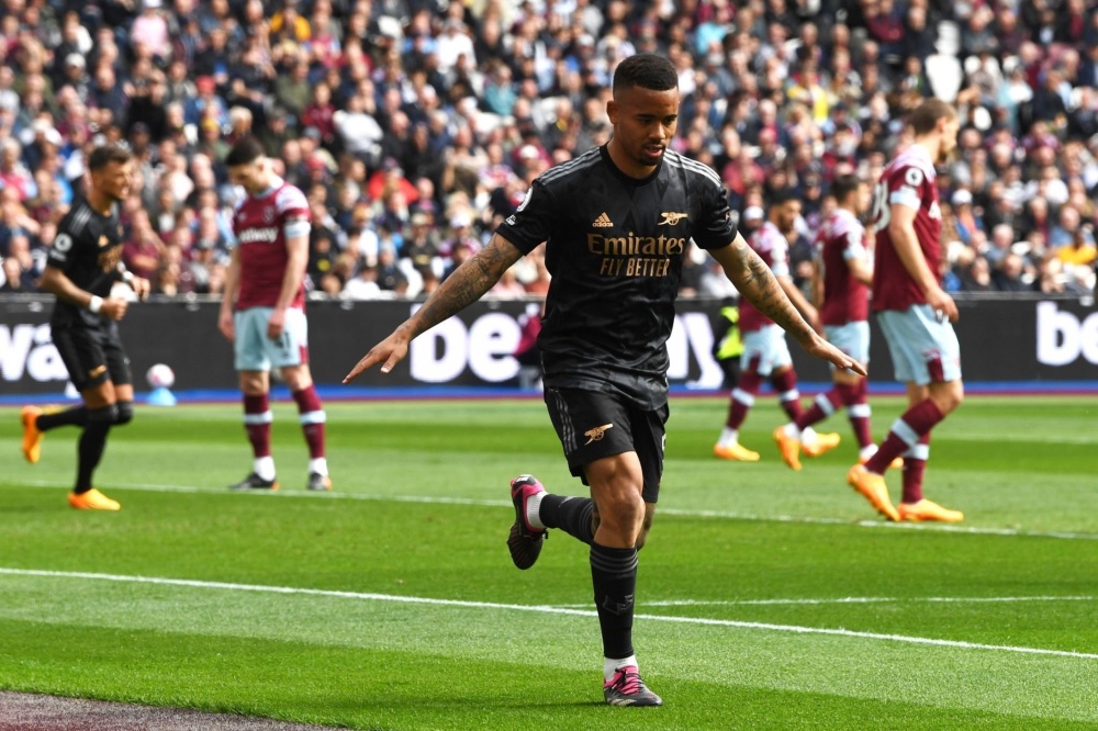 记者：尤文可能在冬窗拿洛卡特利和国米租借交换弗拉泰西（记者称尤文或在冬窗以洛卡特利与国米租借互换弗拉泰西）