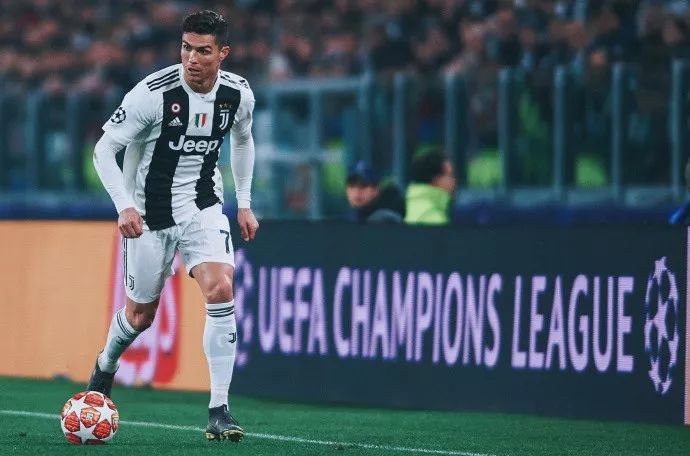 2025中国公路自行车职业联赛暨“环云南”公路自行车赛（楚雄站）燃情启程（2025中国公路自行车职业联赛暨“环云南”公路自行车赛楚雄站激情开赛）