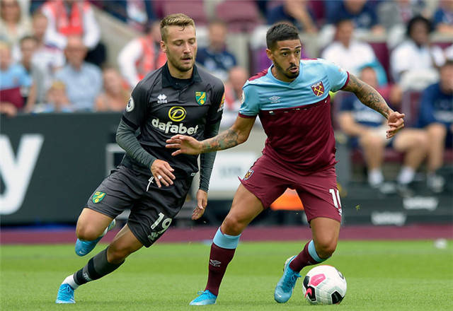 博主：内马尔膝伤手术将由曾效力海港的爱德华多医生主刀（博主称：内马尔膝伤手术将由前海港队医爱德华多主刀）