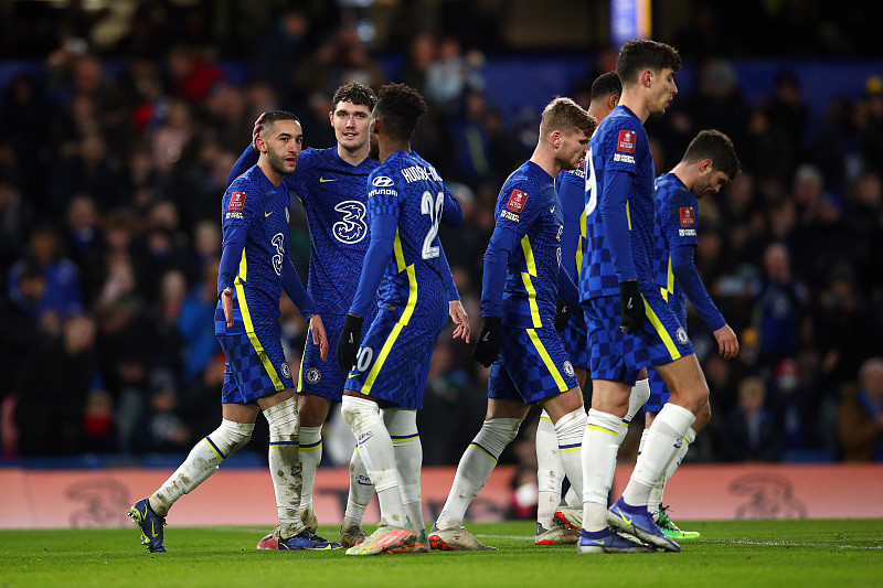 武磊受邀出席上海徐汇区足球超级联赛开幕式，并宣布比赛开幕（武磊亮相上海徐汇区足球超级联赛开幕式，宣布赛事正式启动）