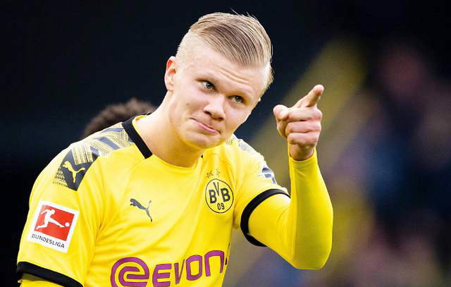 萨拉赫进入转会风口，利雅得新月成为潜在下家（萨拉赫转会热度攀升，利雅得新月成热门下家）