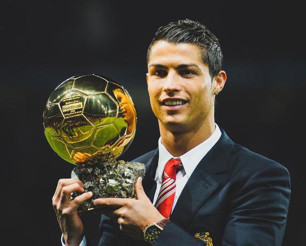 本世纪五大联赛参与百球最快TOP10：C罗70场第1，苏牙71场第2（本世纪五大联赛最快达成参与百球前十：C罗70场居首，苏亚雷斯71场次席）