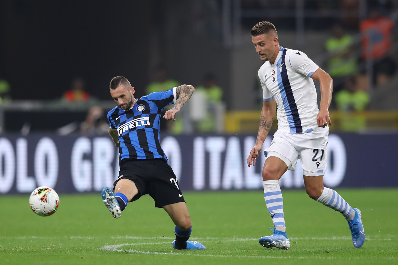 略伦特：我在足球方面很普通，能理解足协与亚马尔之间的问题（略伦特自评平凡：理解足协与亚马尔争议）