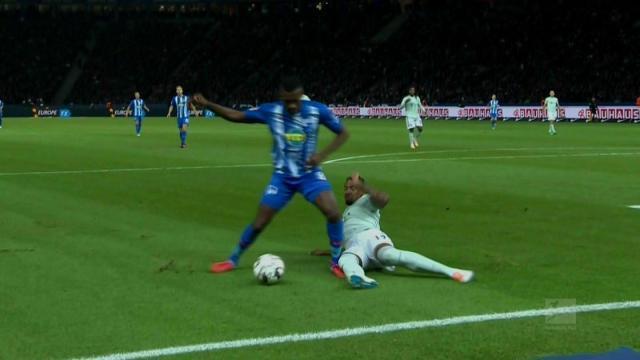 欧冠比赛战术分析：尤文图斯防守策略,（欧冠战术解析：尤文图斯的防守体系）