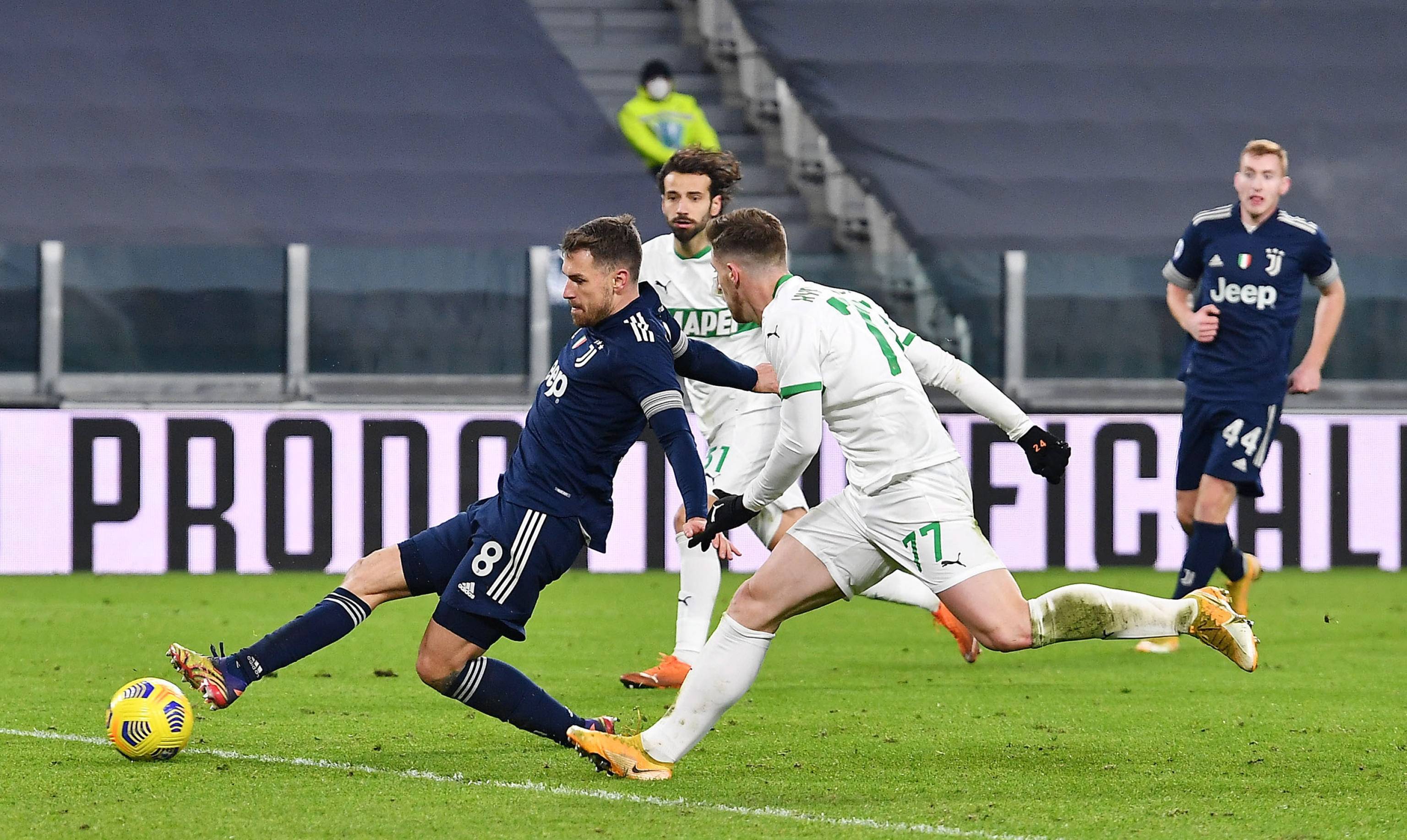 CBA俱乐部杯赛：山东高速胜天津先行者（CBA俱乐部杯：山东高速击败天津先行者）