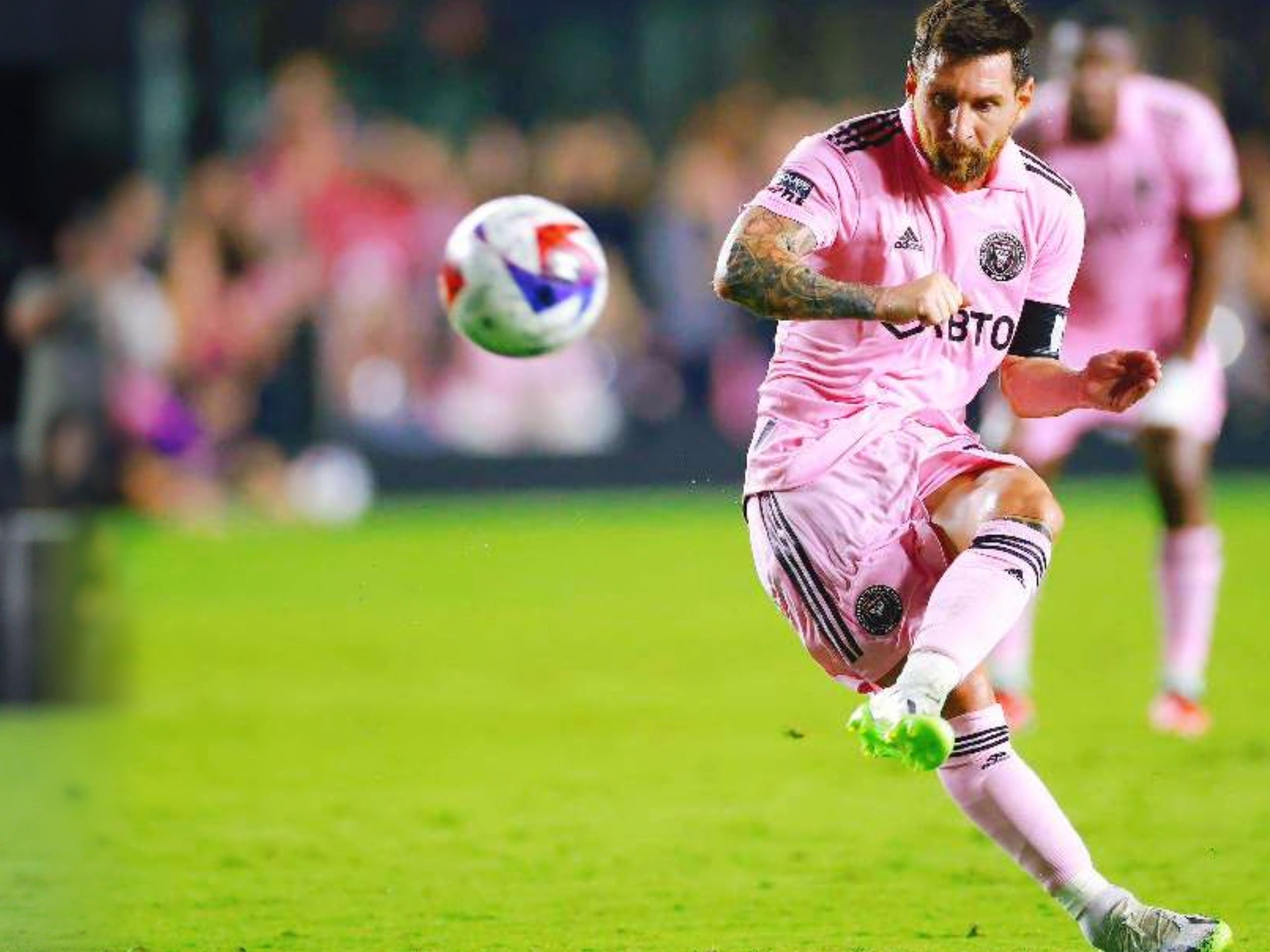 广岛前锋：亚冠与J联赛在身体对抗、速度等方面有很大区别