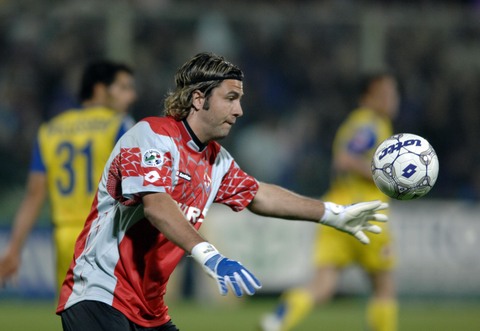 莫雷托：米兰可能会尝试将莱奥的合同再延长两到三年（莫雷托：米兰或将推动与莱奥续约两至三年）